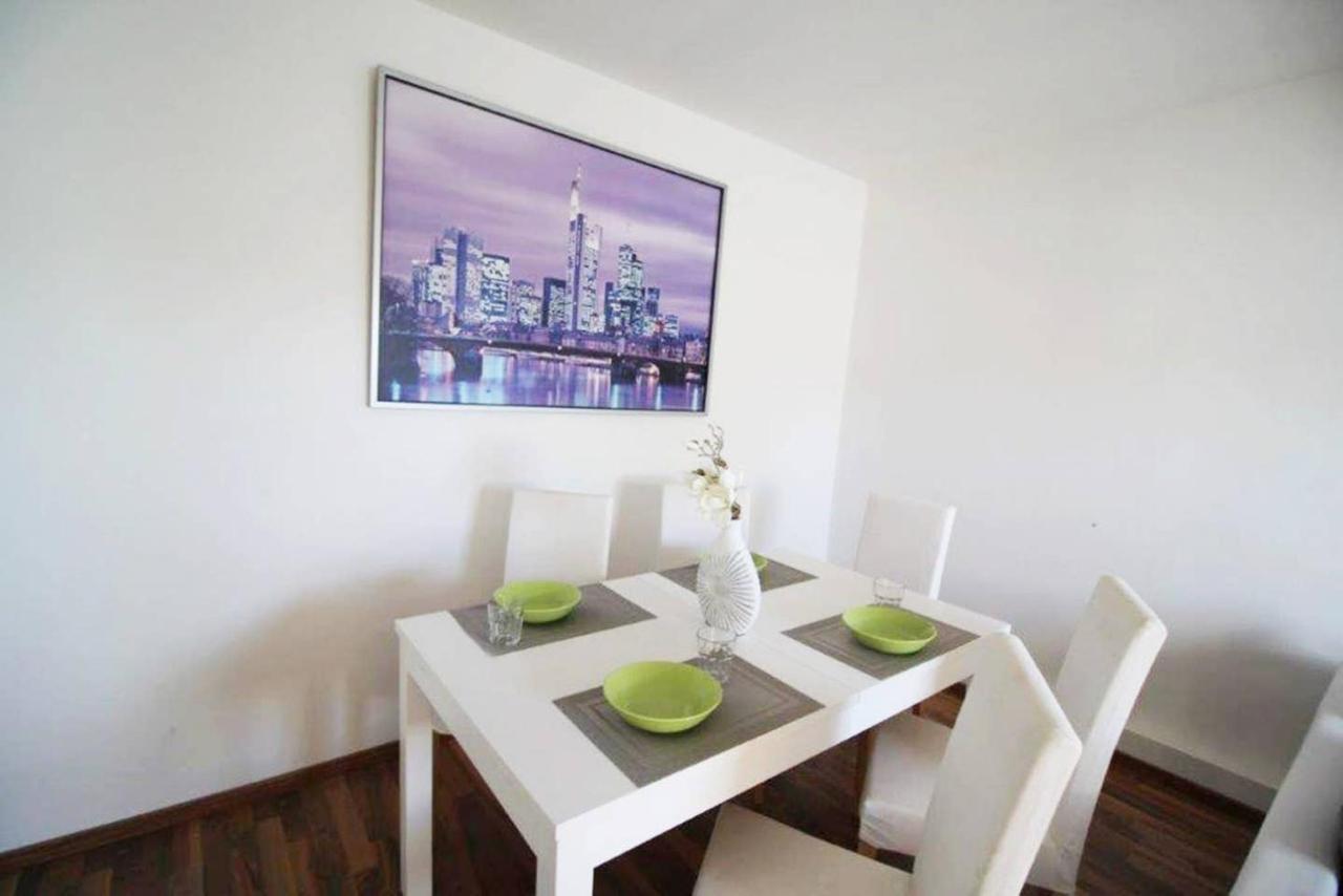 Neuberg Hanau Frankfurt Buitenkant foto