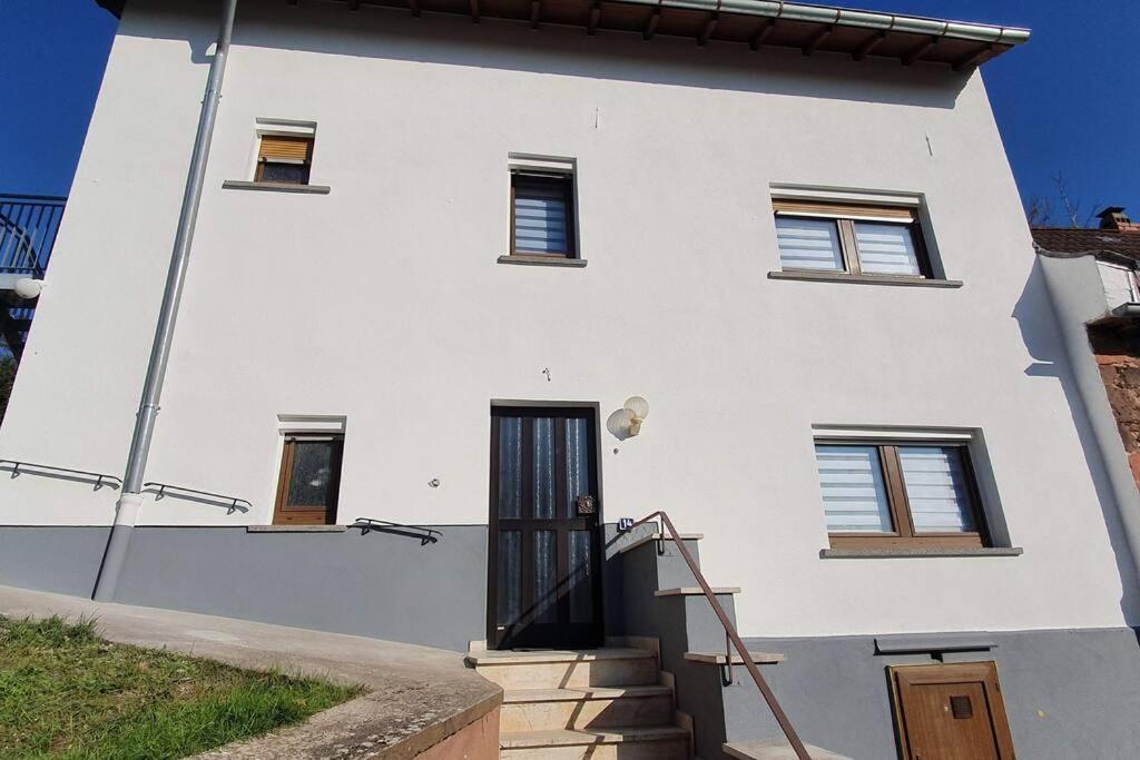 Neuberg Hanau Frankfurt Buitenkant foto